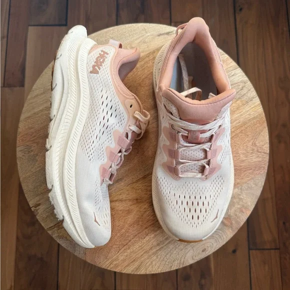 Hoka Kawana 2 Women’s Sneakers Sz: 7.5 - Picture 3 of 10